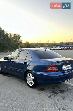 Седан Mercedes-Benz C-Class 2004 в 