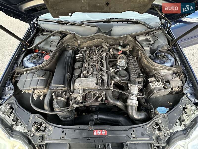 Седан Mercedes-Benz C-Class 2004 в Запоріжжі