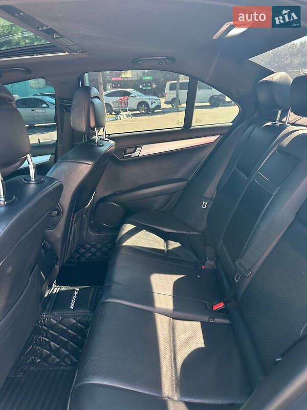 Седан Mercedes-Benz C-Class 2007 в Одессе