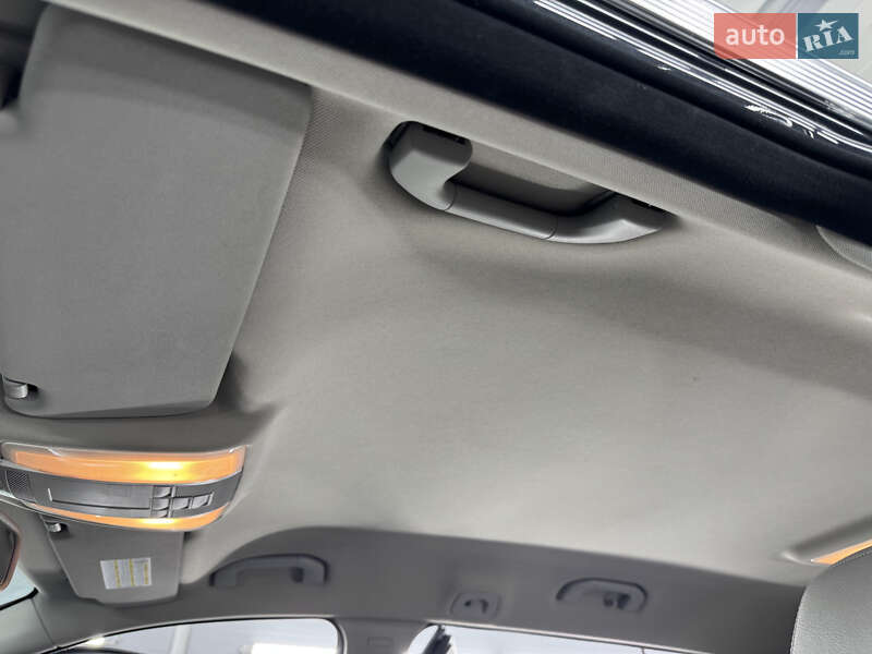 Универсал Mercedes-Benz C-Class 2012 в Киеве
