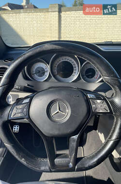 Купе Mercedes-Benz C-Class 2011 в 