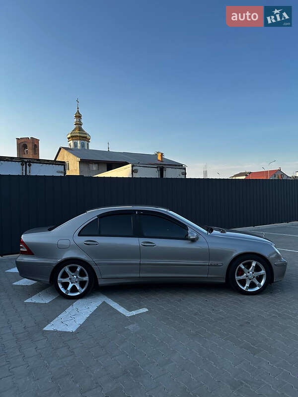 Седан Mercedes-Benz C-Class 2006 в Луцьку фото 5 Седан Mercedes-Benz C-Class 2006 в Луцьку