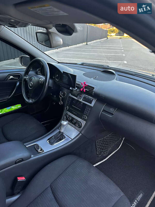 Седан Mercedes-Benz C-Class 2006 в Луцьку фото 13 Седан Mercedes-Benz C-Class 2006 в Луцьку