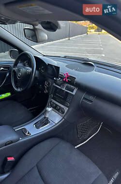 Седан Mercedes-Benz C-Class 2006 в 