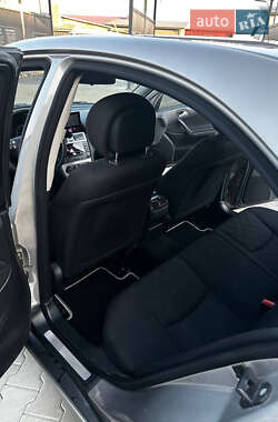 Седан Mercedes-Benz C-Class 2006 в 