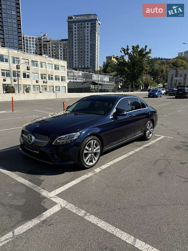 Mercedes-Benz C-Class 2018