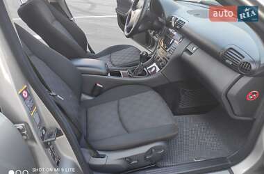 Универсал Mercedes-Benz C-Class 2004 в 