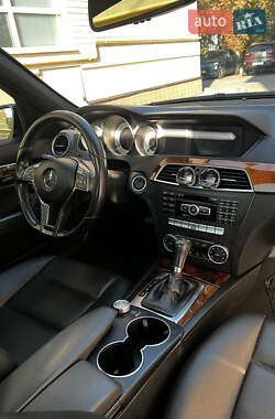 Седан Mercedes-Benz C-Class 2011 в 