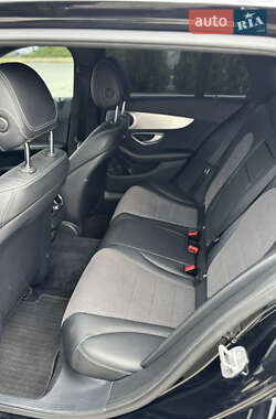 Универсал Mercedes-Benz C-Class 2018 в 