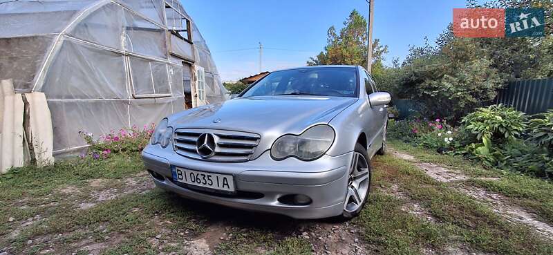 Седан Mercedes-Benz C-Class 2002 в 