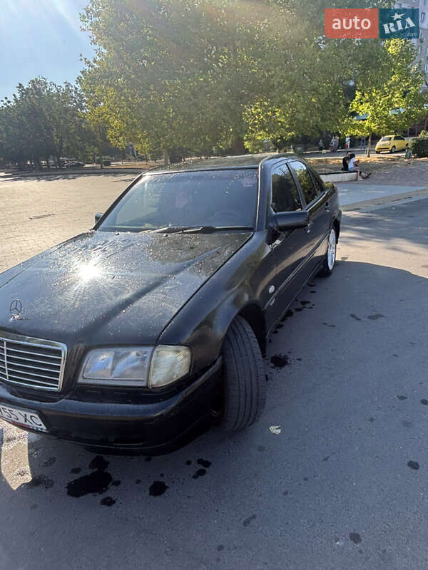 Седан Mercedes-Benz C-Class 1998 в Южном