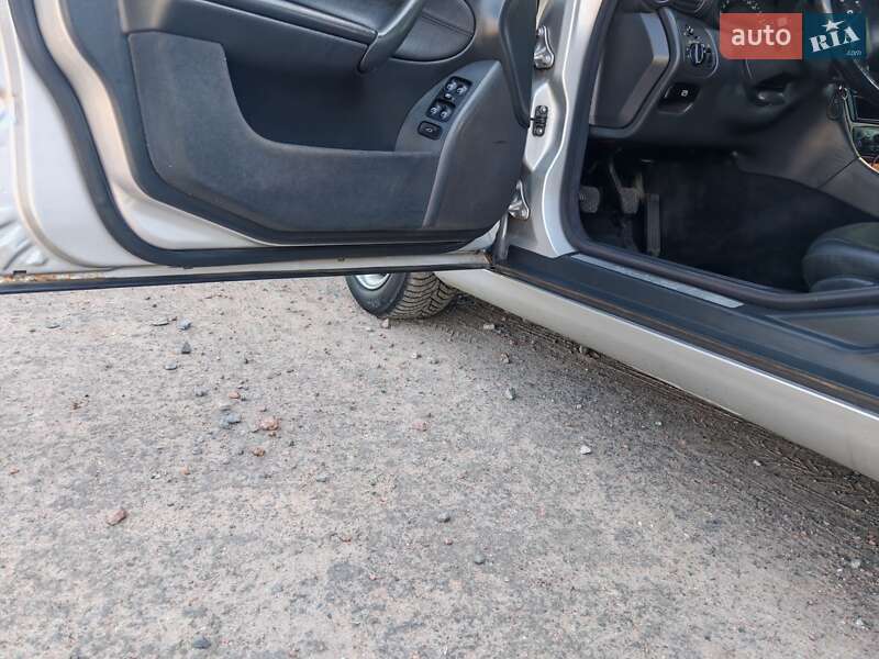 Седан Mercedes-Benz C-Class 2003 в Броварах фото 20 Седан Mercedes-Benz C-Class 2003 в Броварах