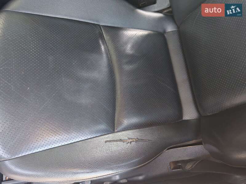 Седан Mercedes-Benz C-Class 2003 в Броварах