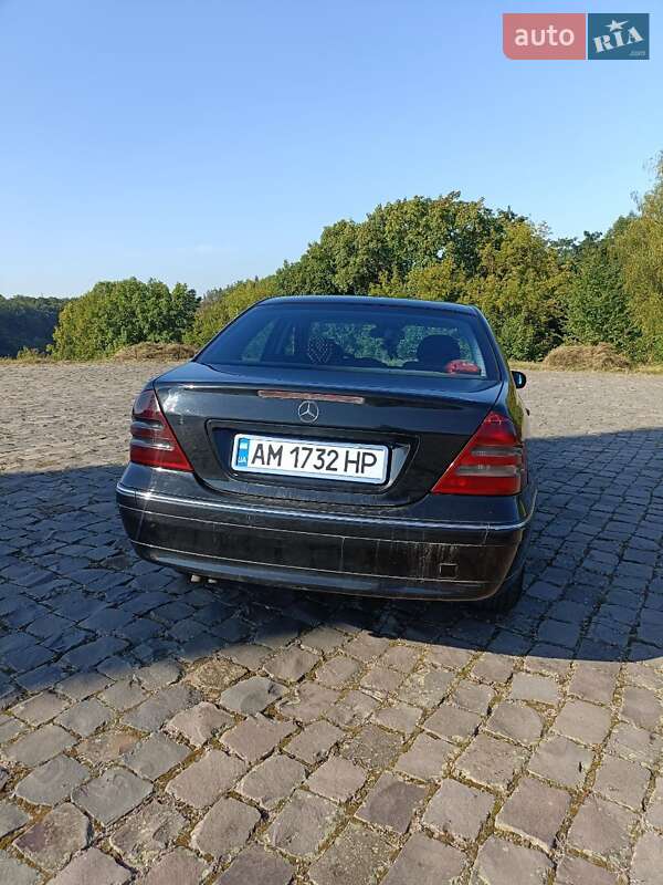 Седан Mercedes-Benz C-Class 2000 в Барановке