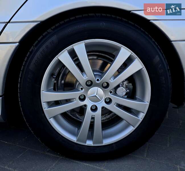 Седан Mercedes-Benz C-Class 2005 в Ивано-Франковске