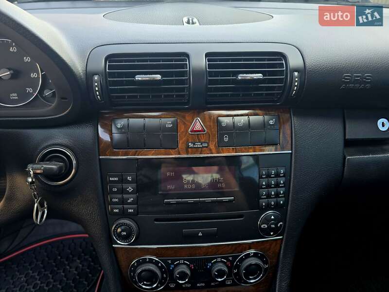 Седан Mercedes-Benz C-Class 2005 в Ивано-Франковске
