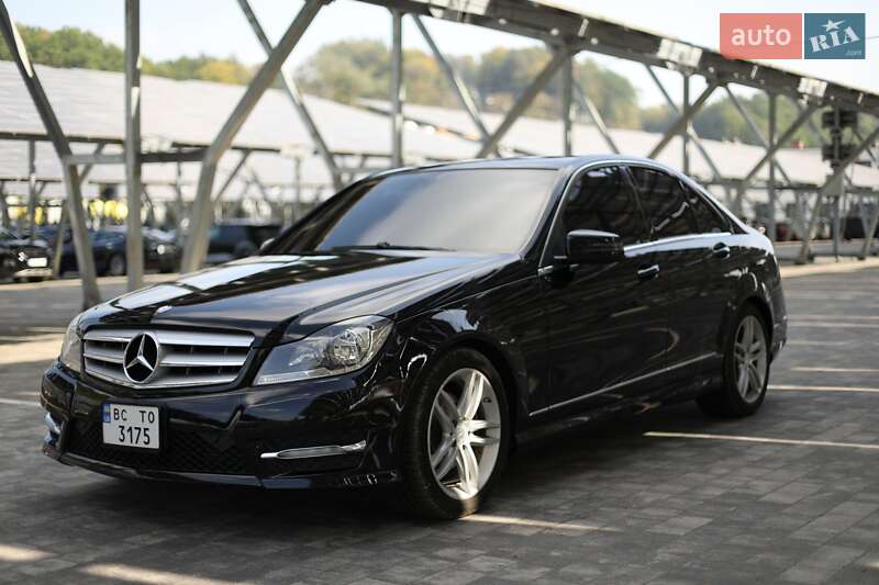 Седан Mercedes-Benz C-Class 2012 в Винниках