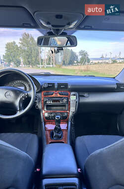Седан Mercedes-Benz C-Class 2001 в 