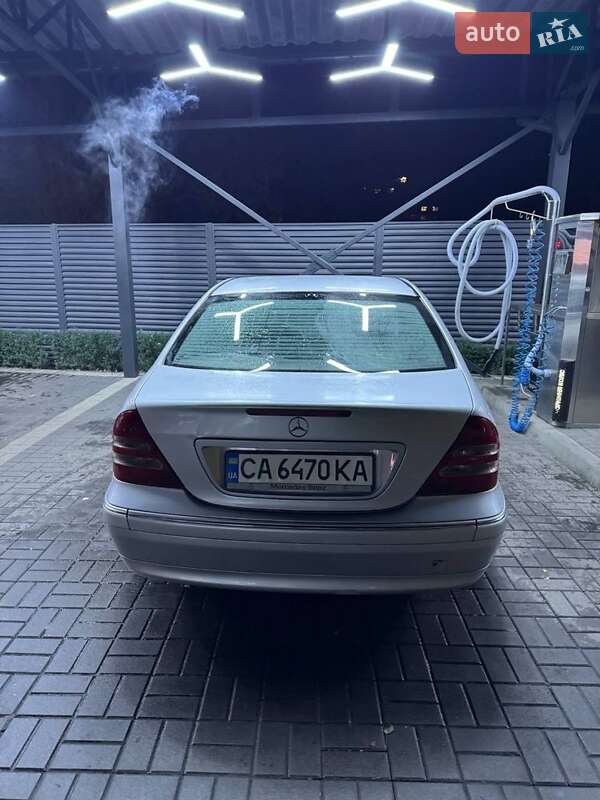 Седан Mercedes-Benz C-Class 2001 в Черкасах фото 2 Седан Mercedes-Benz C-Class 2001 в Черкасах