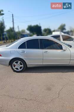 Седан Mercedes-Benz C-Class 2001 в 