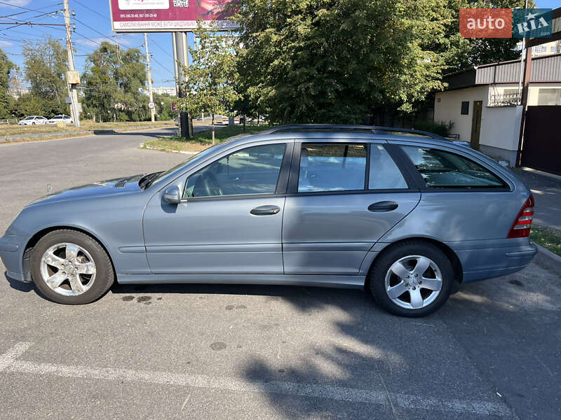 Универсал Mercedes-Benz C-Class 2004 в Виннице