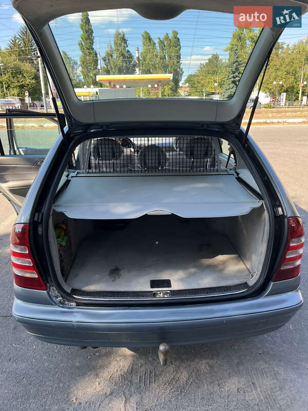 Универсал Mercedes-Benz C-Class 2004 в Виннице