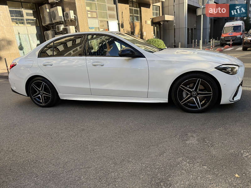 Седан Mercedes-Benz C-Class 2021 в Киеве