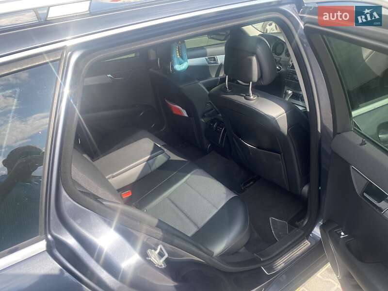 Універсал Mercedes-Benz C-Class 2007 в Броварах