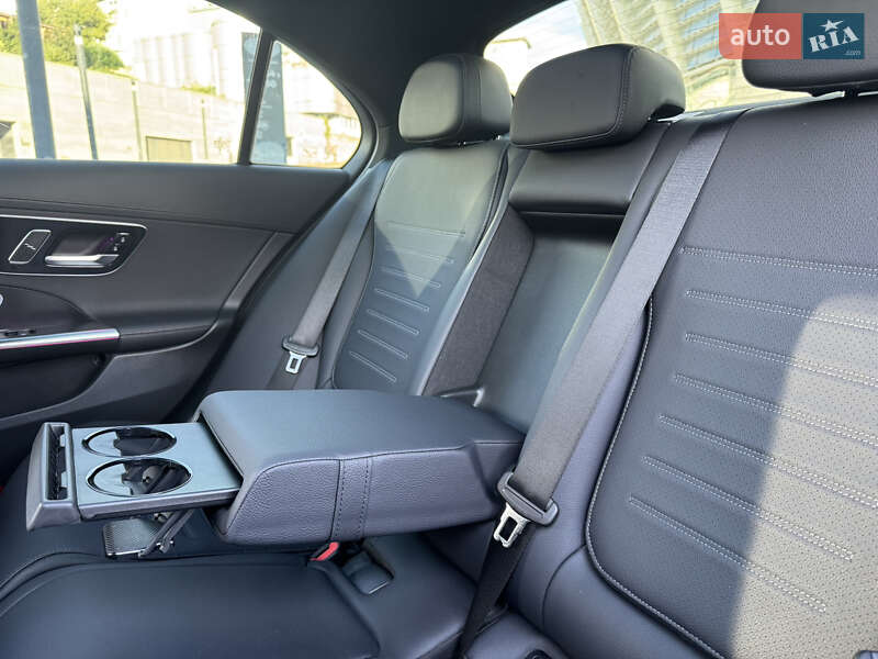 Седан Mercedes-Benz C-Class 2023 в Києві фото 21 Седан Mercedes-Benz C-Class 2023 в Києві