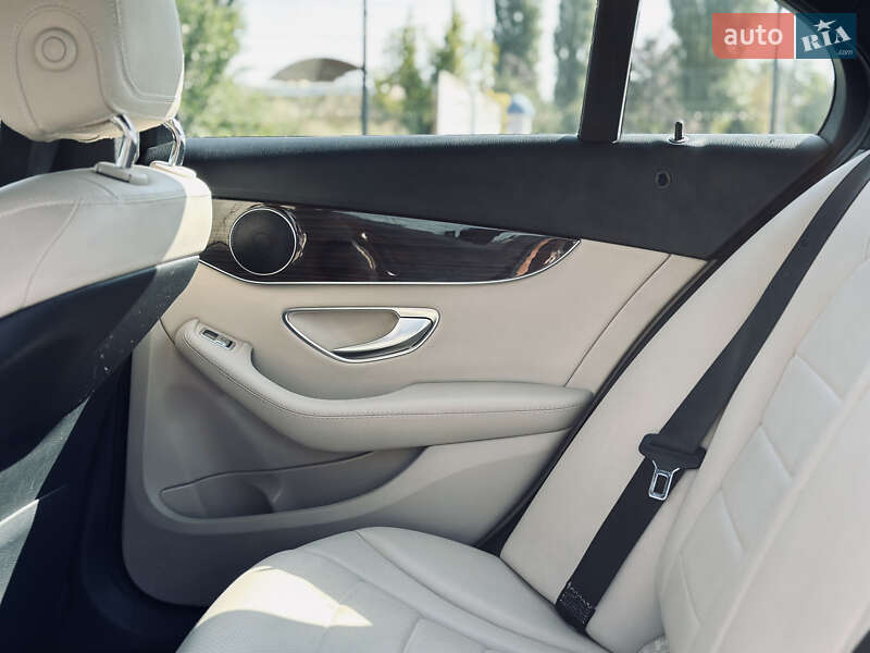 Седан Mercedes-Benz C-Class 2017 в Кременчуге