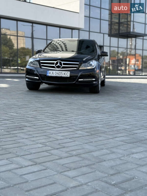 Седан Mercedes-Benz C-Class 2013 в Дніпрі фото 2 Седан Mercedes-Benz C-Class 2013 в Дніпрі