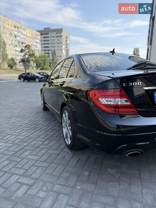 Седан Mercedes-Benz C-Class 2013 в Дніпрі фото 8 Седан Mercedes-Benz C-Class 2013 в Дніпрі