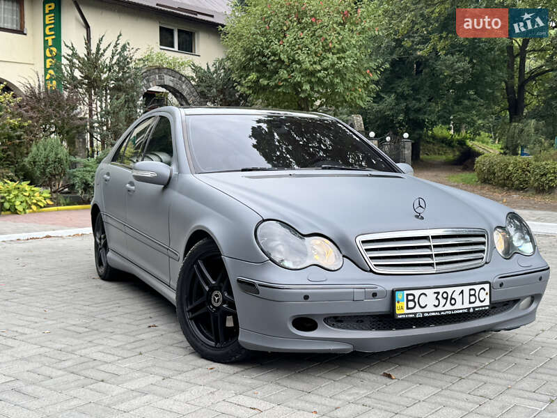 Седан Mercedes-Benz C-Class 2005 в Дрогобичі