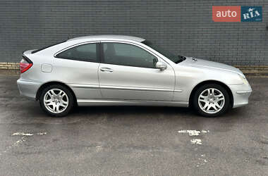 Купе Mercedes-Benz C-Class 2001 в 