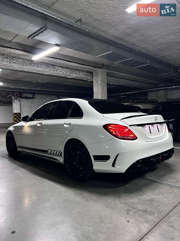 Седан Mercedes-Benz C-Class 2015 в Киеве
