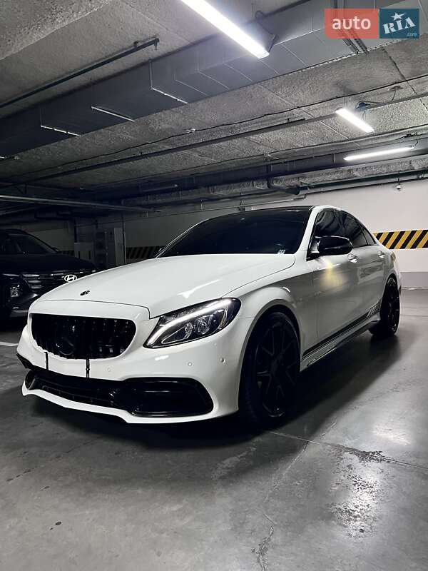 Седан Mercedes-Benz C-Class 2015 в Киеве