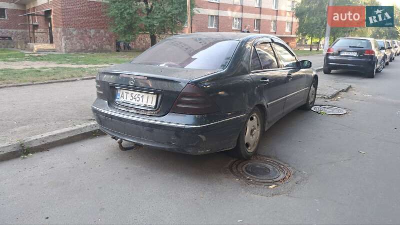 Седан Mercedes-Benz C-Class 2000 в Івано-Франківську