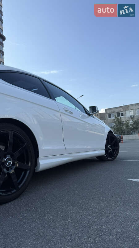 Купе Mercedes-Benz C-Class 2012 в Харькове