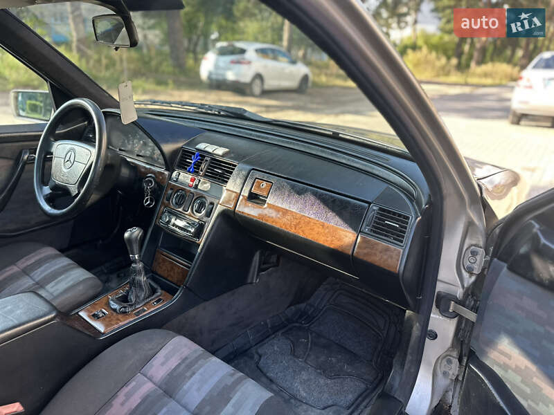 Седан Mercedes-Benz C-Class 1995 в Славуті