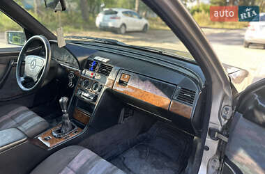 Седан Mercedes-Benz C-Class 1995 в 