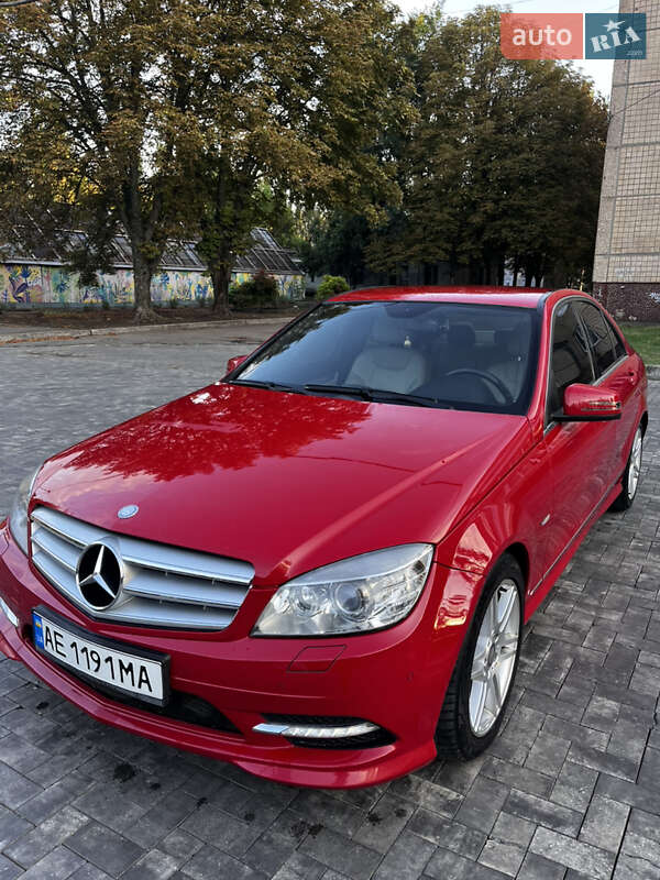 Седан Mercedes-Benz C-Class 2010 в Кривому Розі фото 3 Седан Mercedes-Benz C-Class 2010 в Кривому Розі