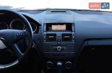 Седан Mercedes-Benz C-Class 2010 в 