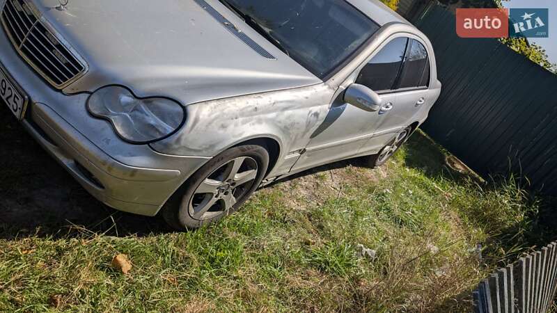 Седан Mercedes-Benz C-Class 2003 в Кривом Роге
