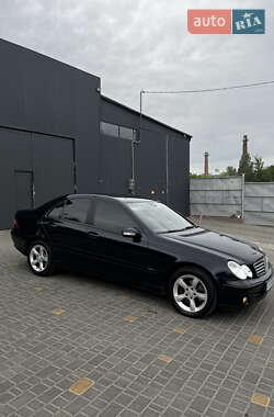 Седан Mercedes-Benz C-Class 2006 в 