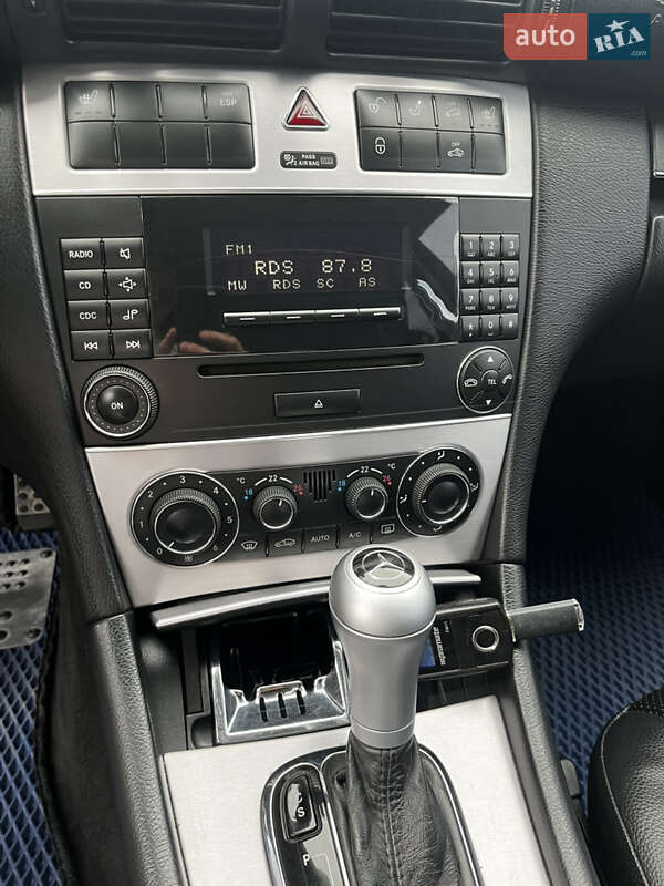 Седан Mercedes-Benz C-Class 2006 в Первомайске