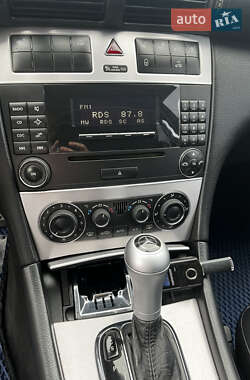 Седан Mercedes-Benz C-Class 2006 в 