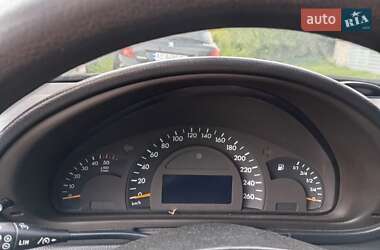 Универсал Mercedes-Benz C-Class 2003 в 