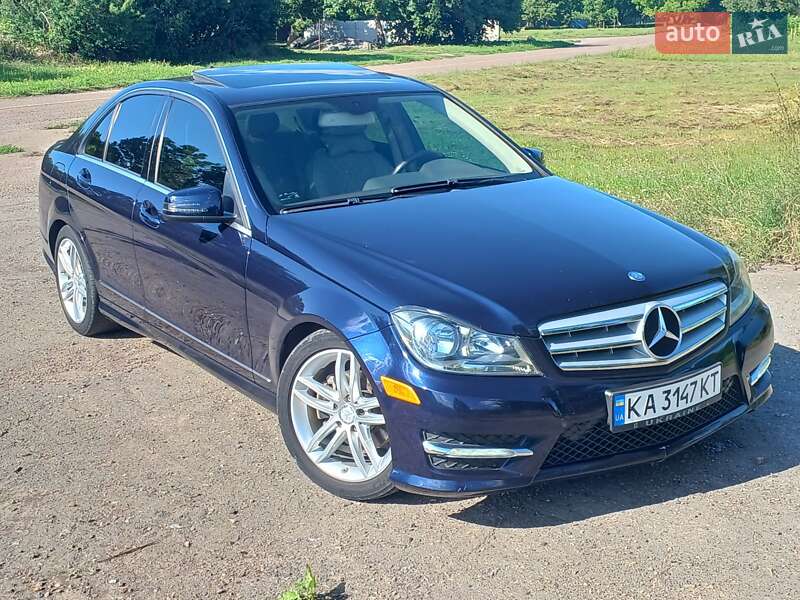 Mercedes-Benz C-Class 2012