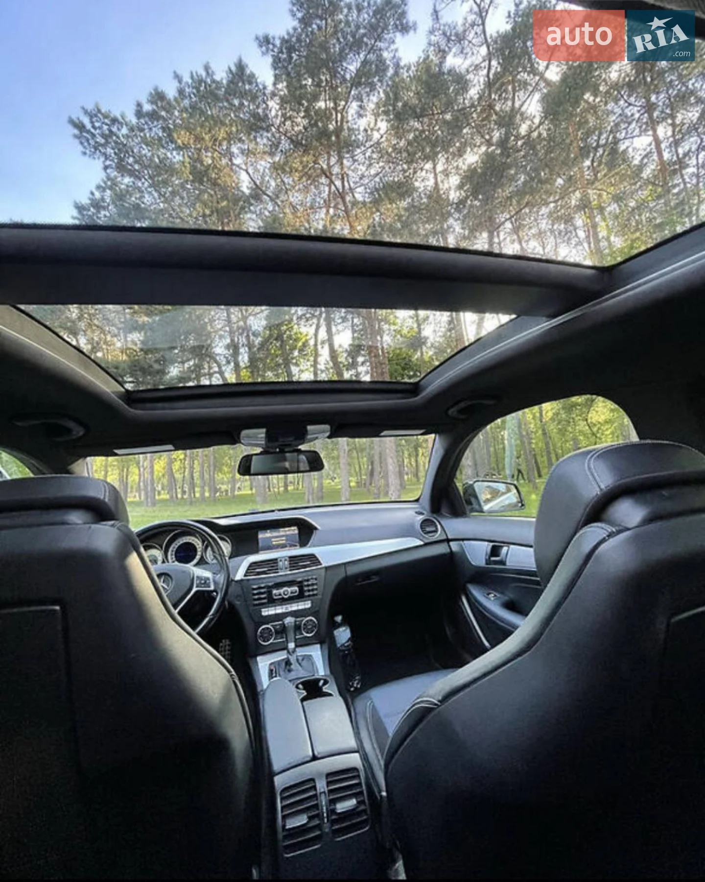 Mercedes-Benz C-Class 2011 VIN WDDGJ4HB7CF746848 фото оголошення 16 з 17