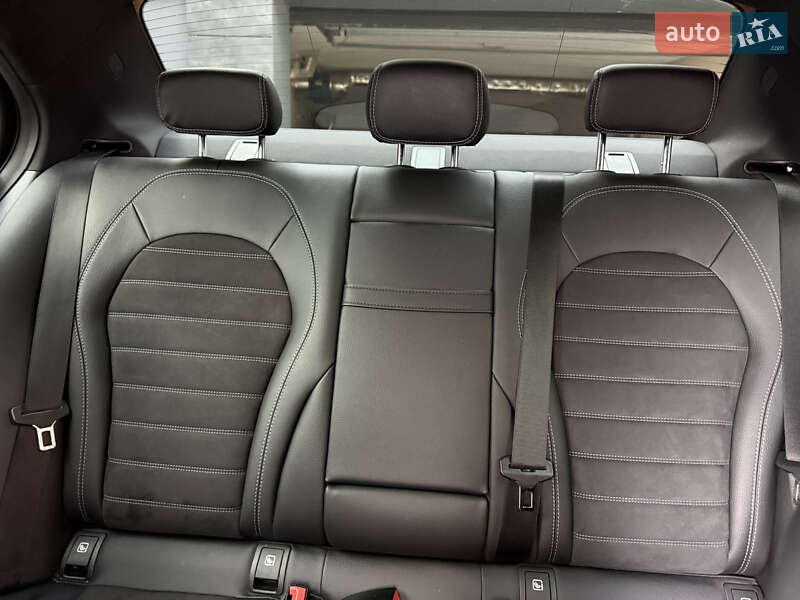 Седан Mercedes-Benz C-Class 2019 в Киеве фото 36 Седан Mercedes-Benz C-Class 2019 в Киеве